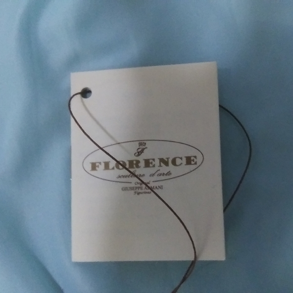 Giuseppe Armani Collectable Figurine - Picture 7 of 8